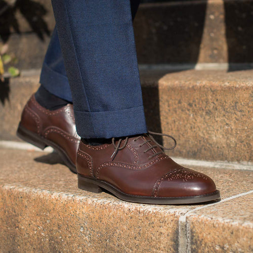 Men’s brown leather Oxford shoes, semi brogue | Velasca