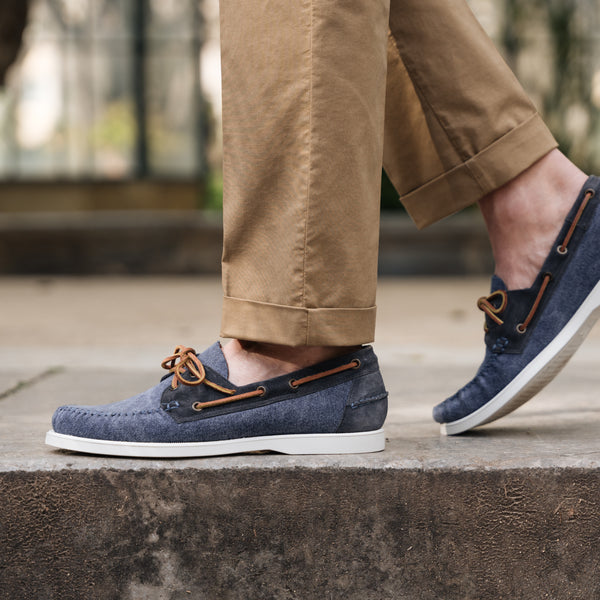 Handcrafted blue boat shoes in canvas and suede leather Velasca