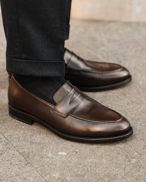 Men’s brown leather slip on Loafers | Velasca