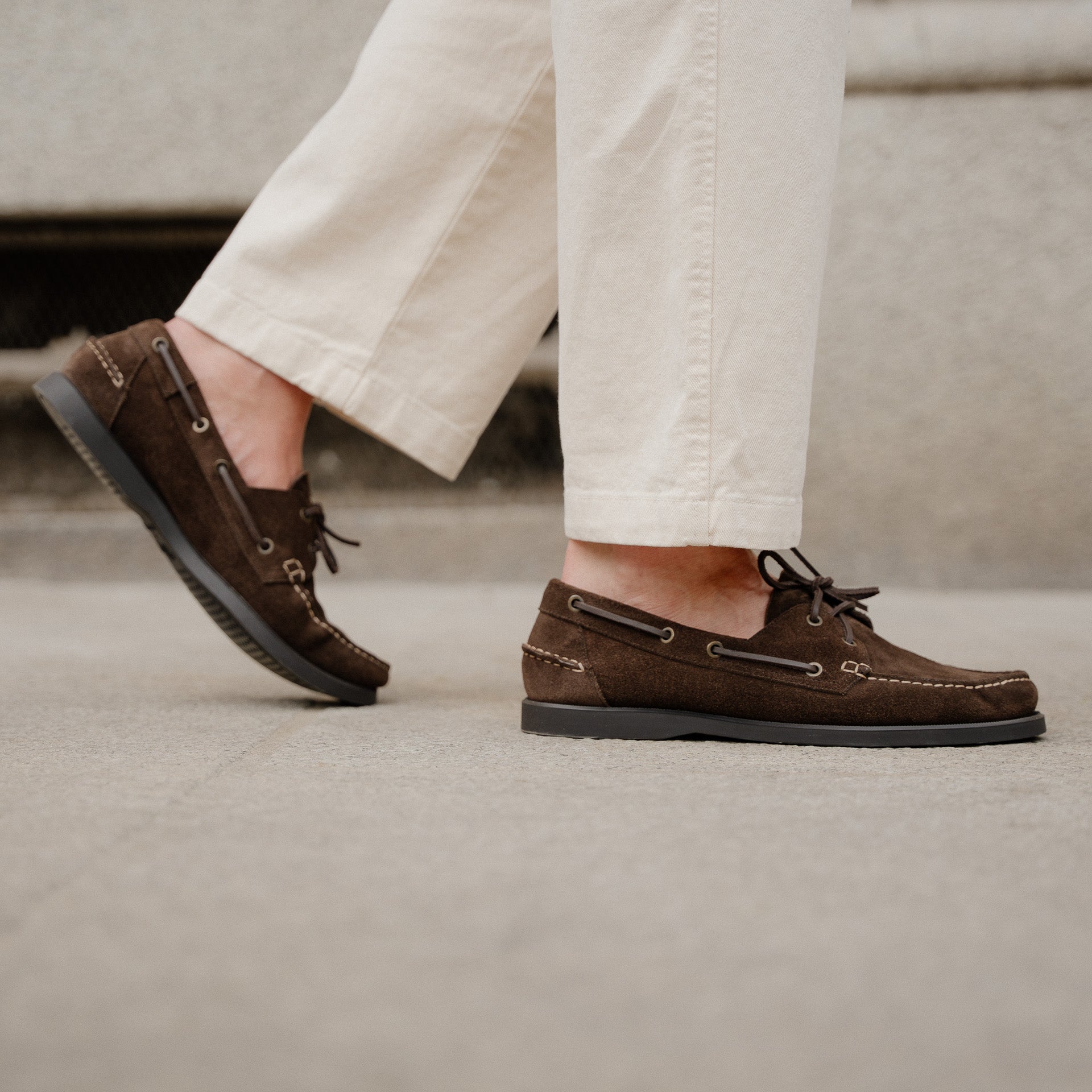 Velasca Handcrafted boat shoes in dark brown suede leather