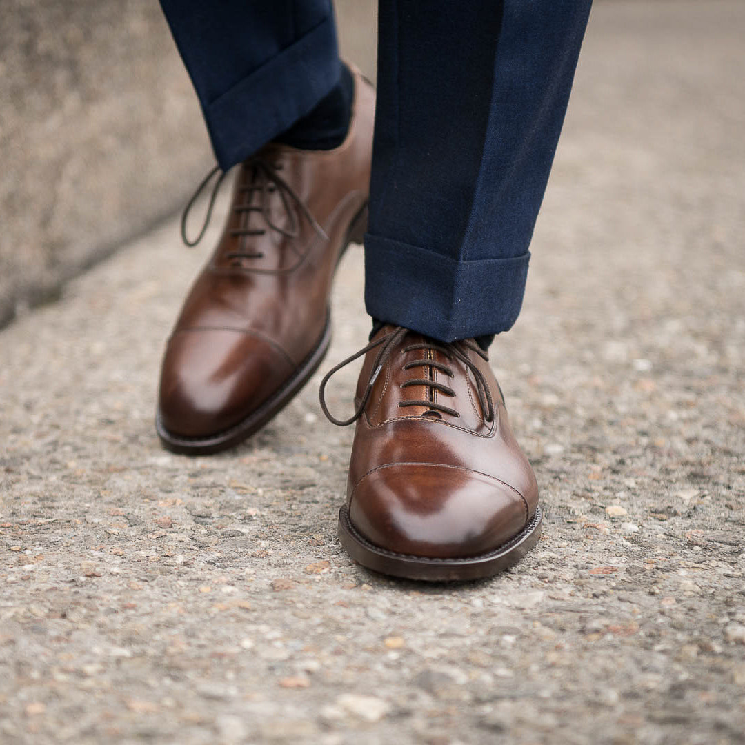 Men's hand-dyed brown leather Oxfords | Velasca
