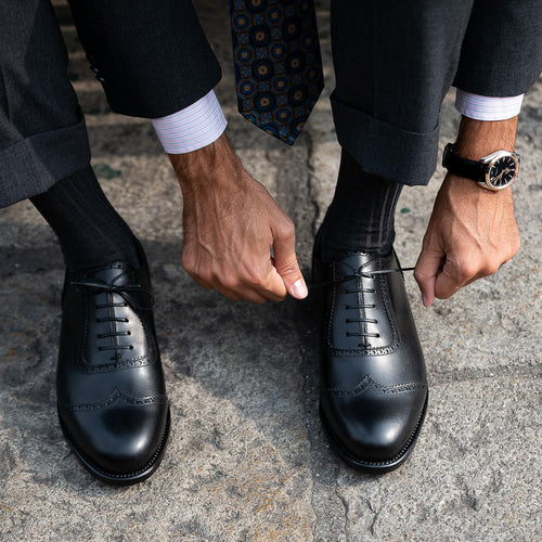 Full-Brogue men's black leather shoes | Fabio Attanasio for Velasca