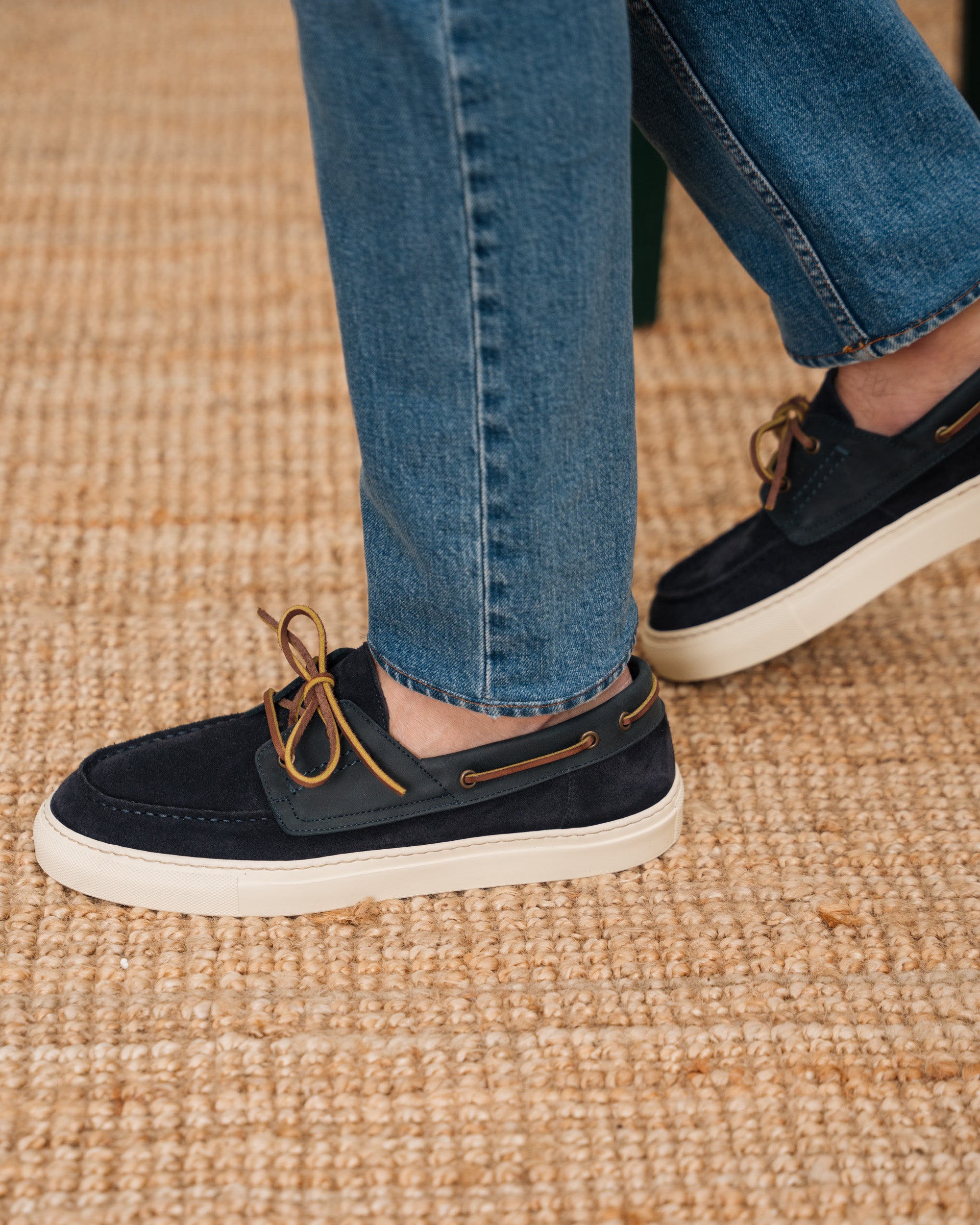 Vans boat shoes blue sales