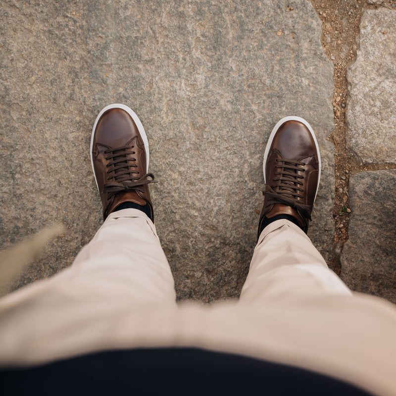 Men’s dark brown leather artisanal Sneakers | Velasca