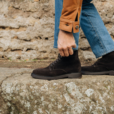 Men's handmade suede boots with para soles | Velasca