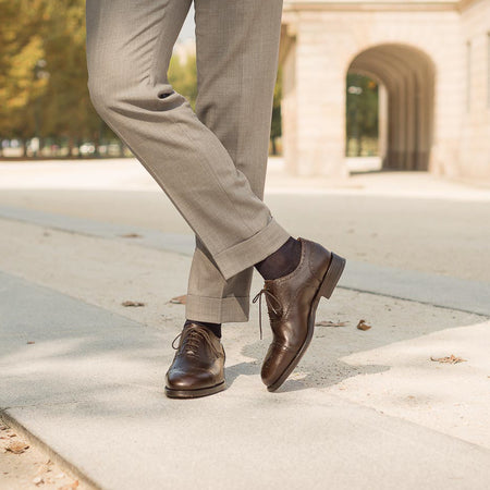 Men’s brown leather Oxford shoes | Velasca