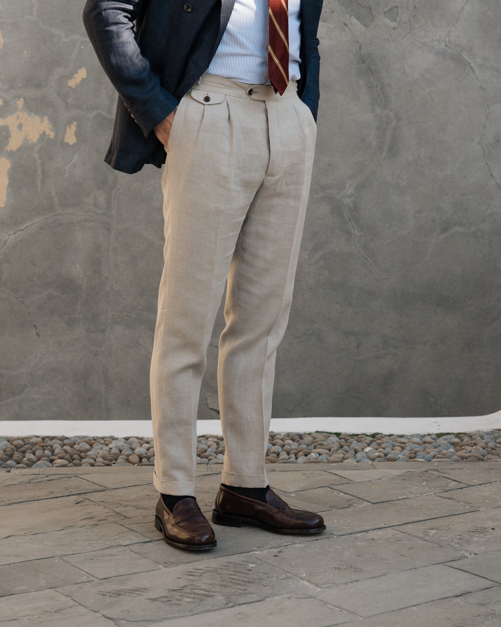 Velasca  Men's brown pleated linen pants, entirely made in Italy