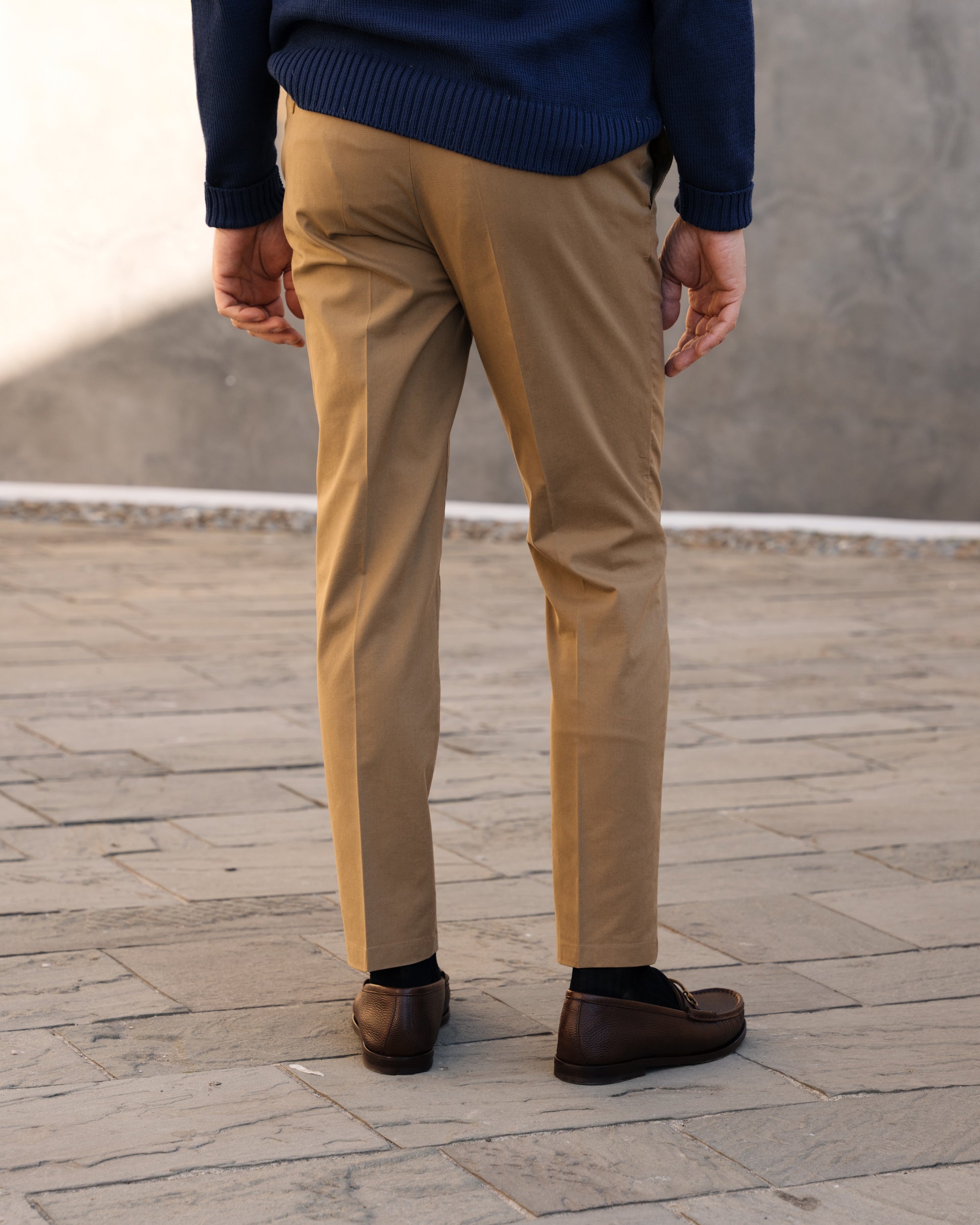 Velasca  Men's brown pleated linen pants, entirely made in Italy